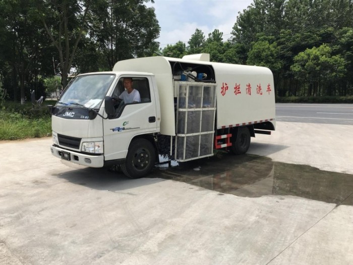 江鈴城市護(hù)欄清洗車